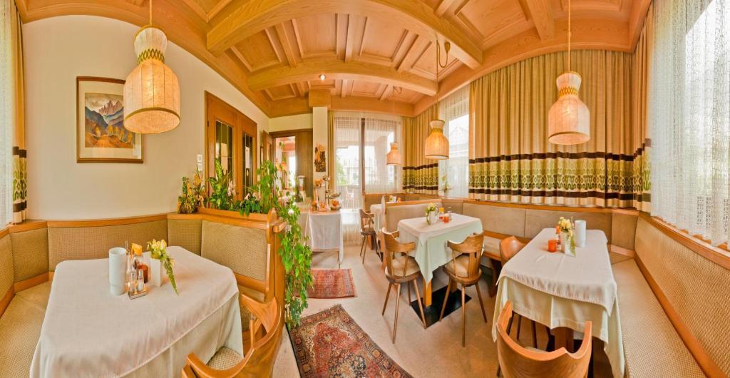 Haus Christl Bed & Breakfast Lana Bagian luar foto
